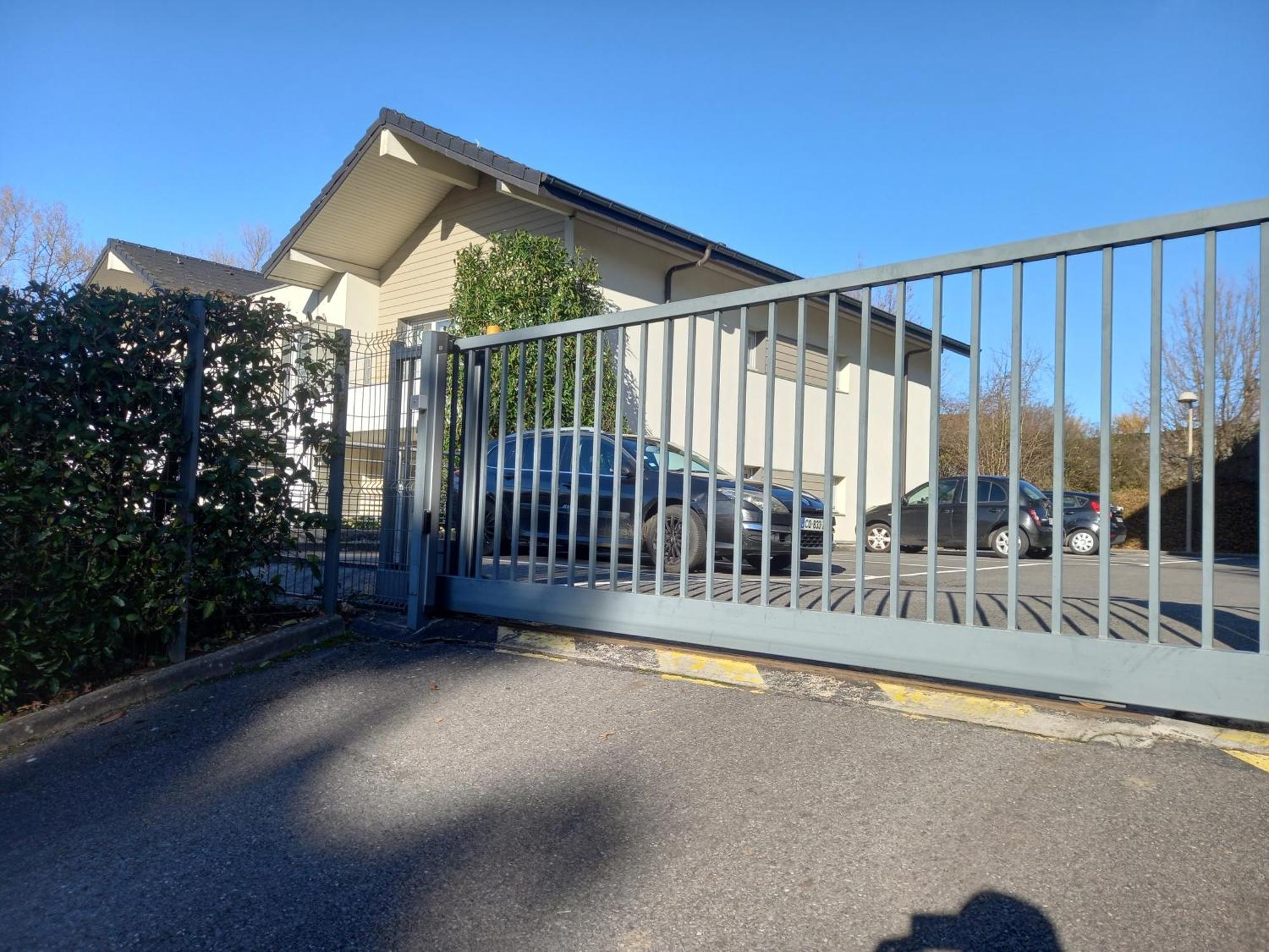 شقة T2 De 56M2 - Geneve A 5 Min- Parking Prive Gratuit سا جوليا أو جين المظهر الخارجي الصورة